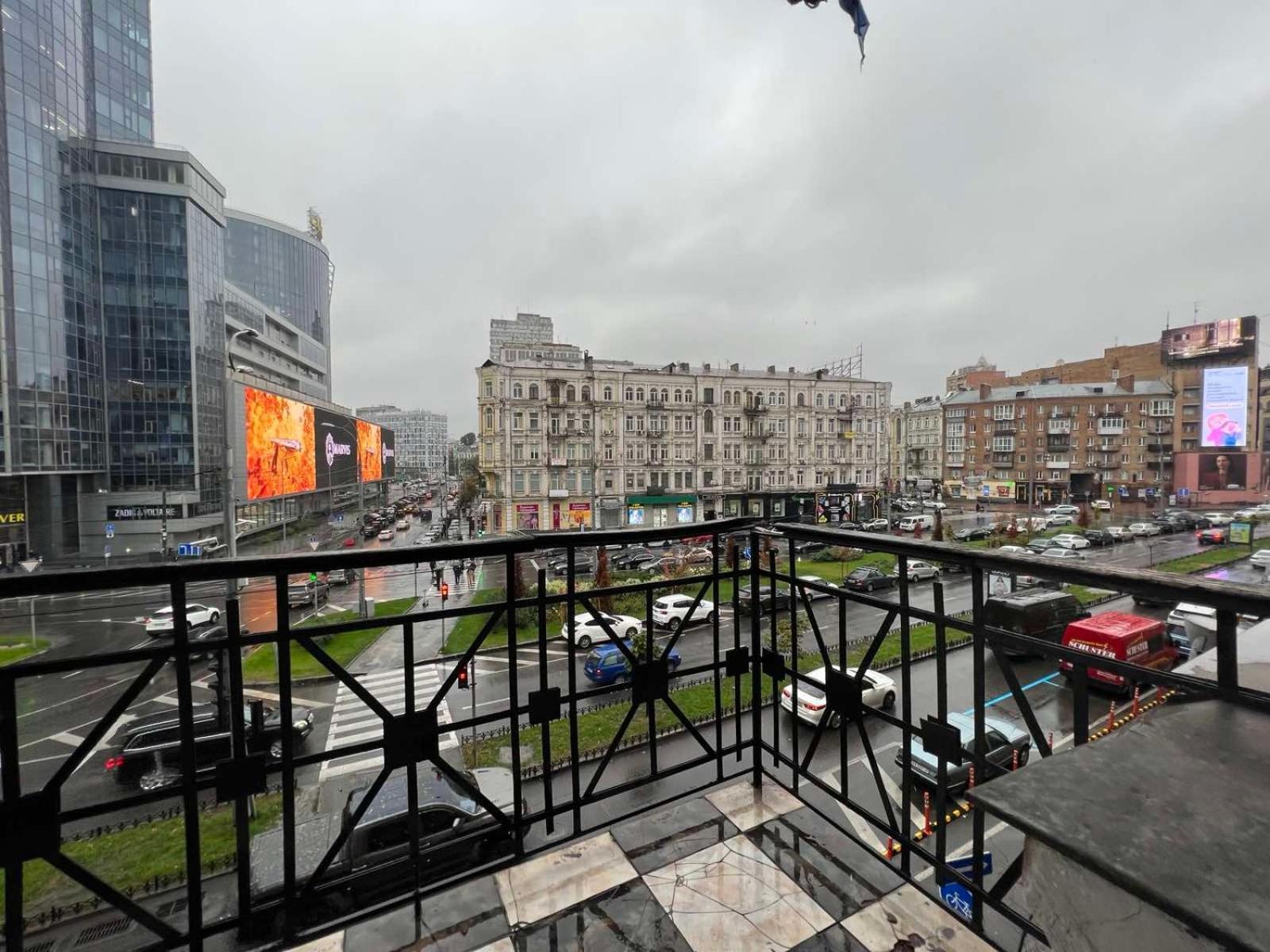 Apartment Near Gulliver Kiev Exteriör bild